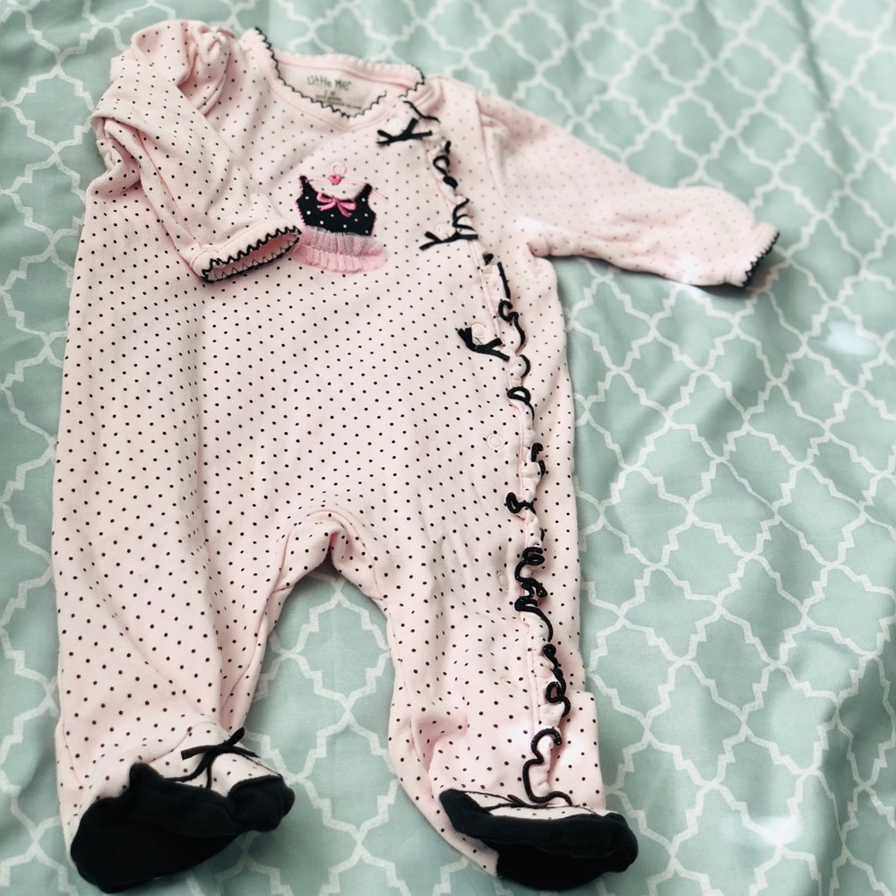 Onsie - Picture 2 of 7